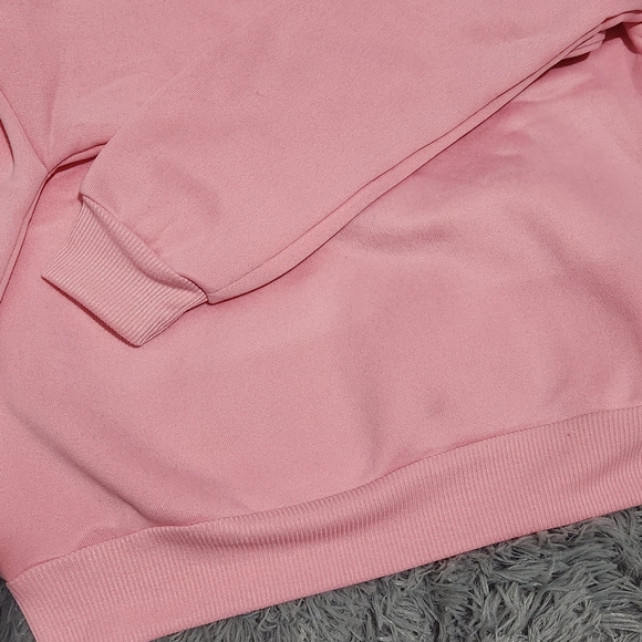 XS crew neck sweater.  Pink with red letters GRANDMA ❤️ petite 💕 - Picture 4 of 5